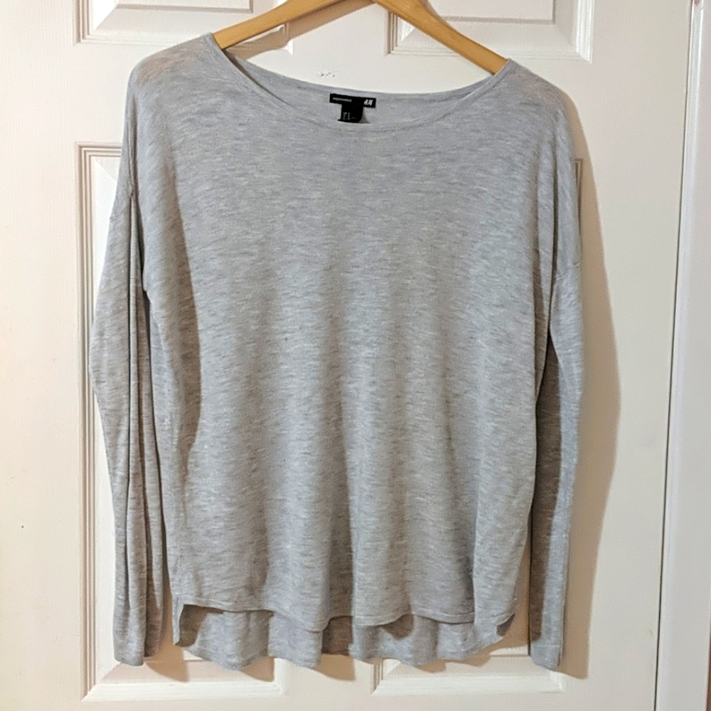 H&M LIGHT KNIT SWEATER